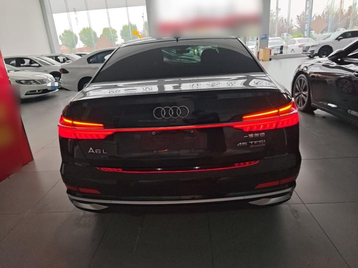 A6L 2022 40 TFSI Luxury Dynamic photo 3