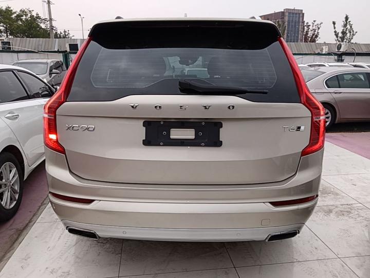 XC90 2017 T6 7-Seater photo 3