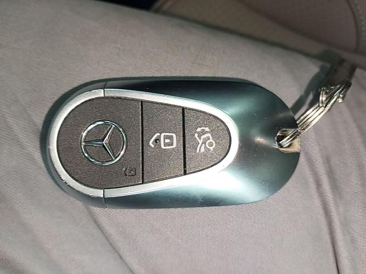 EQE SUV 2024 500 4MATIC photo 8