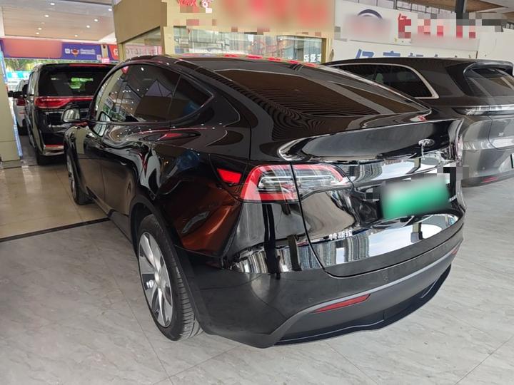 Model Y 2022 Facelift RWD photo 4