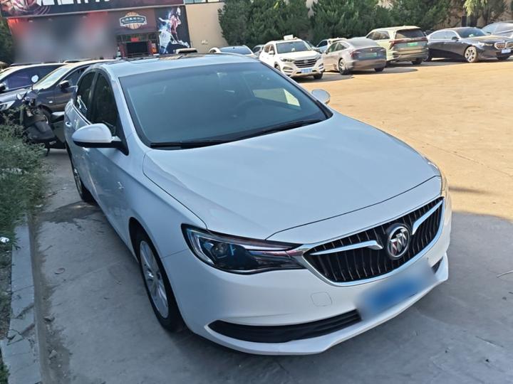 Excelle 2021 Facelift Classic 1.5L AT Elite photo 3