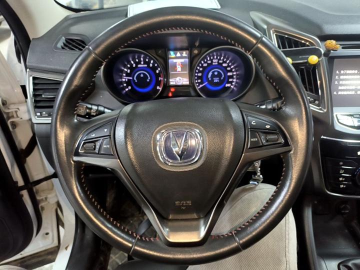 CS75 2014 2.0L MT Luxury IV photo 6