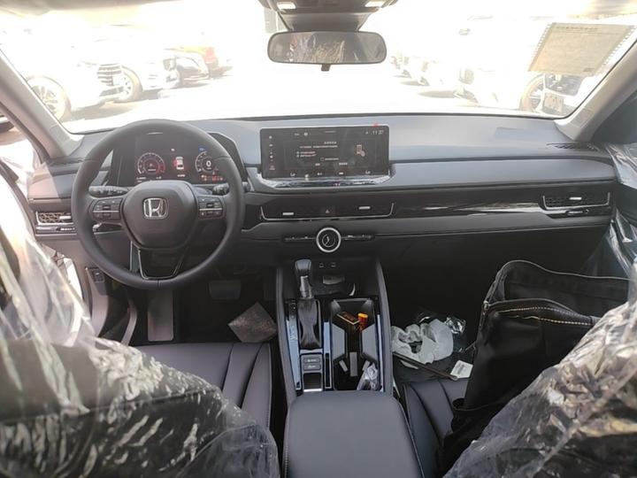 2023 260TURBO photo 5