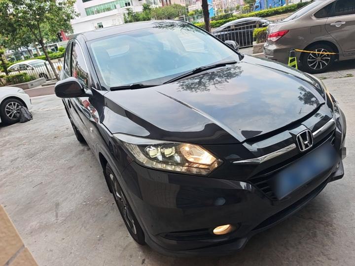 Vezel 2017 1.8L CVT RWD Pioneer photo 3
