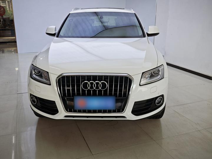 Q5 2016 40 TFSI Tech photo 2