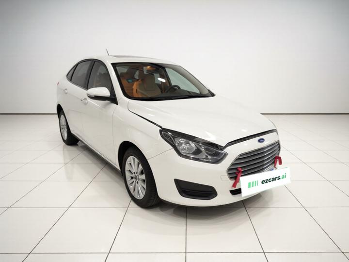 Escort 2017 Facelift 1.5L AT Comfort photo 3
