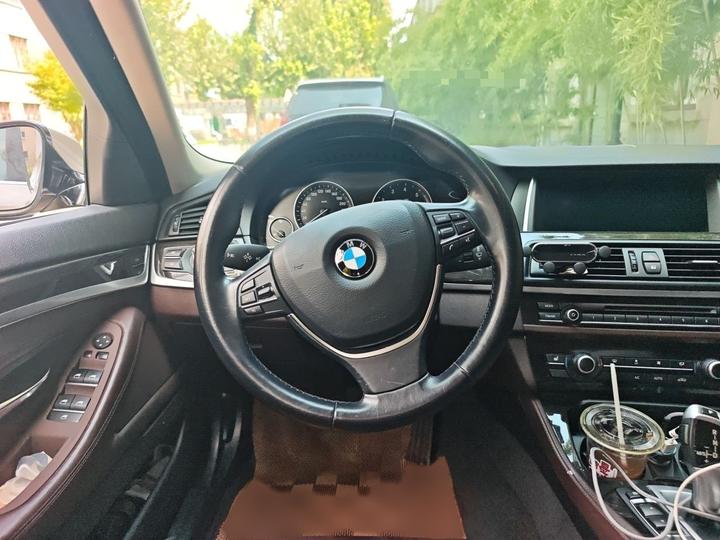 5 Series 2014 525Li Luxury Design Package photo 3