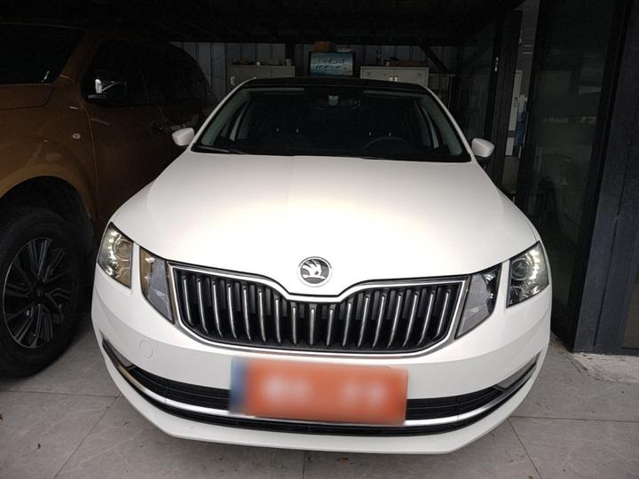 Octavia 2019 TSI230 DSG Luxury China VI photo 2