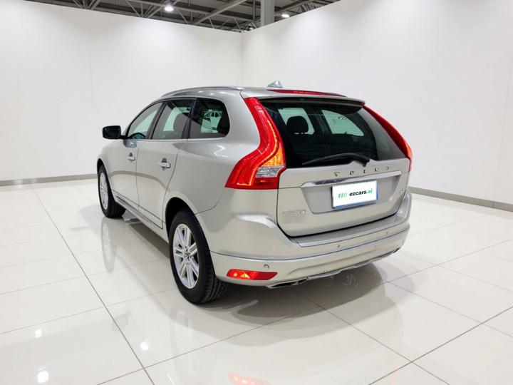 XC60 2016 T5 photo 4