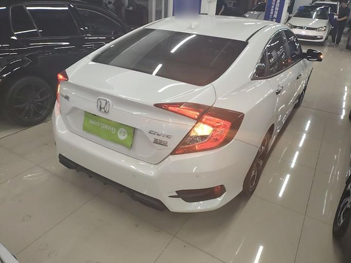 Civic 2016 220TURBO CVT photo 4