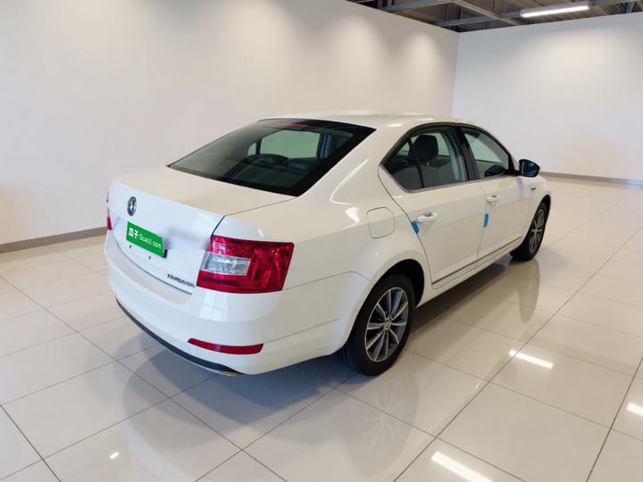 Octavia 2017 1.6L AT photo 4