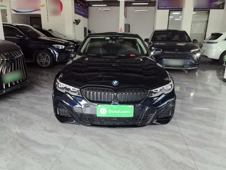 3 Series 2022 325Li M Sport Package photo 2