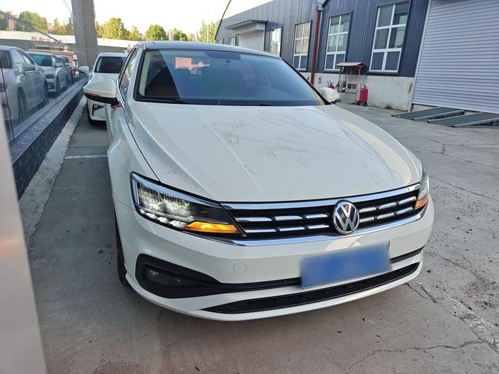Lamando 2019 230TSI DSG China V photo 3