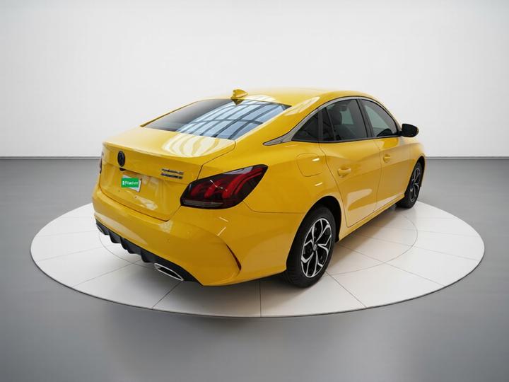 MG5 2022 180DVVT CVT Luxury photo 4