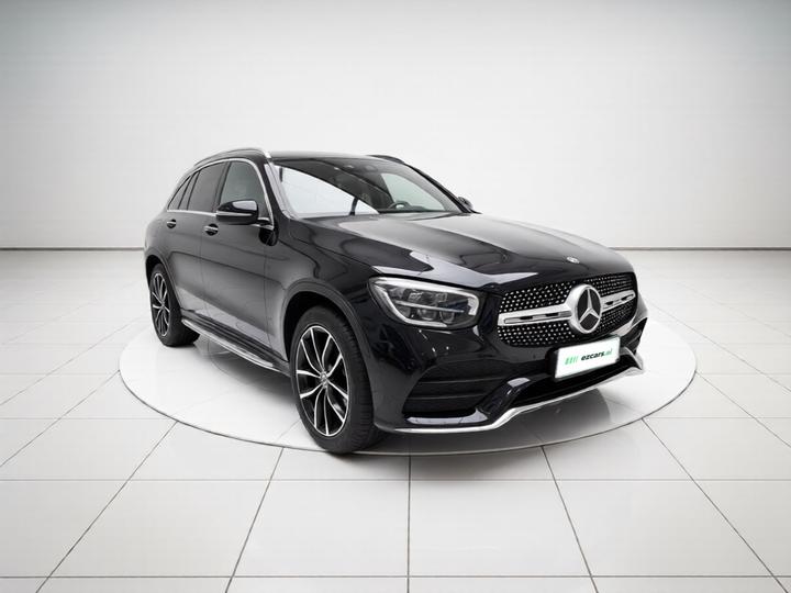 GLC 2020 Facelift GLC 260 L 4MATIC Luxury photo 3