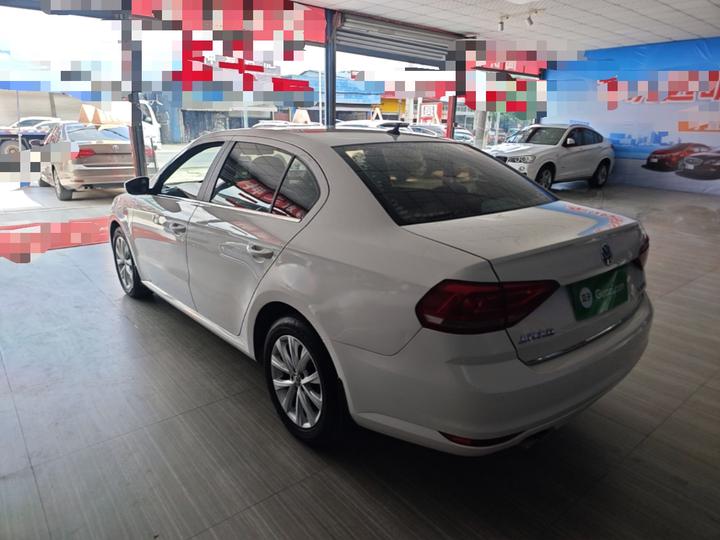 Lavida 2017 1.6L AT Comfort photo 4