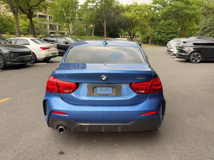 1 Series 2019 118i M Sport Package photo 3