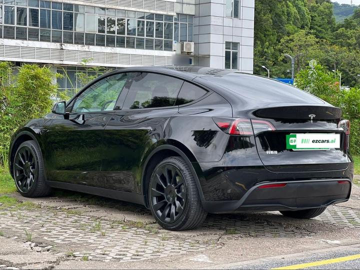 Model Y 2022 Facelift RWD photo 4
