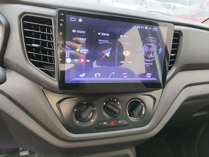 Wuling Hongguang V 2022 1.5L LAR photo 8