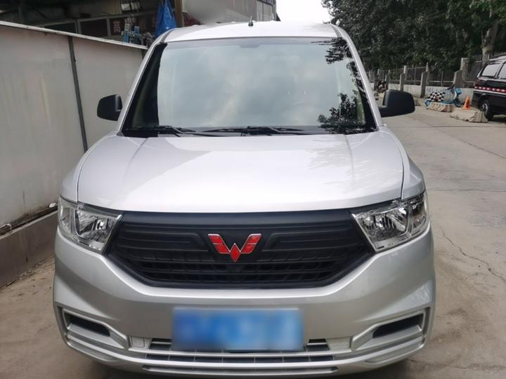 Wuling Hongguang V 2022 1.5L LAR photo 2