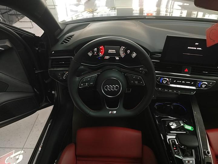 S4 2024 S4 Avant 3.0TFSI photo 2