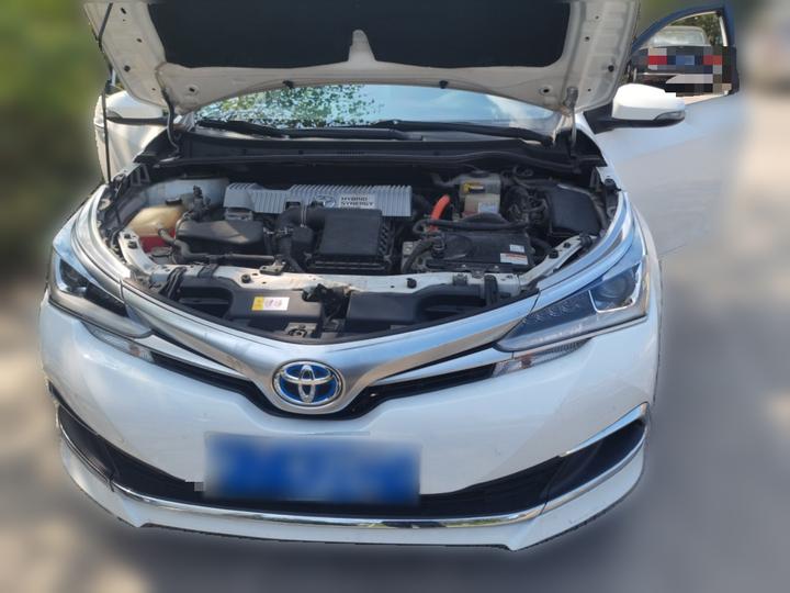 Corolla 2017 Facelift Hybrid 1.8L E-CVT Elite photo 2