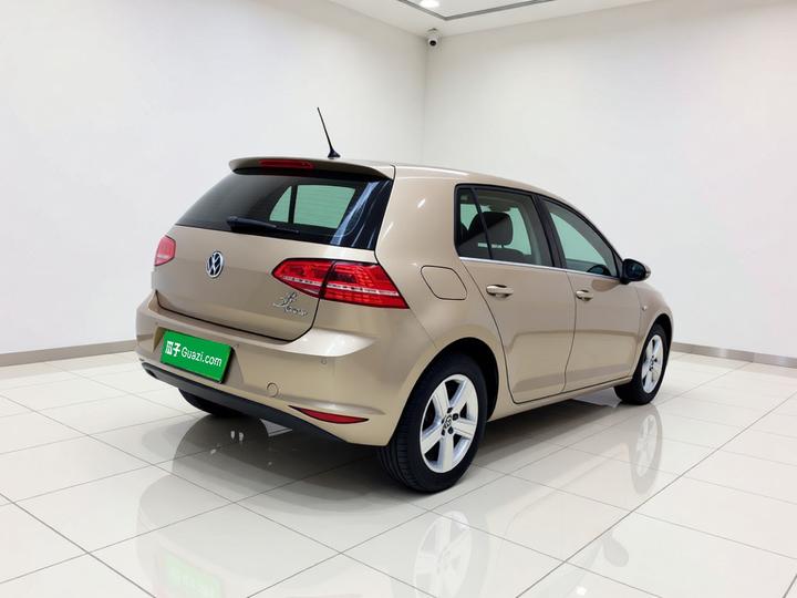 Golf 2016 1.6L AT Comfort photo 6