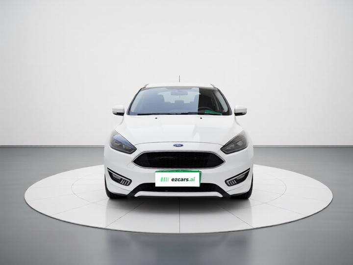 Focus 2017 Hatchback 1.6L MT Comfort photo 2