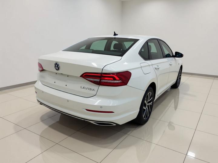 Lavida 2022 1.5L AT photo 6