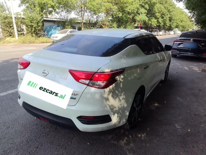 2016 1.6L CVT photo 6