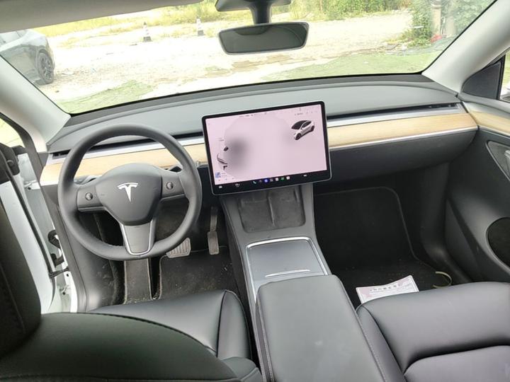 Model Y 2022 RWD photo 5