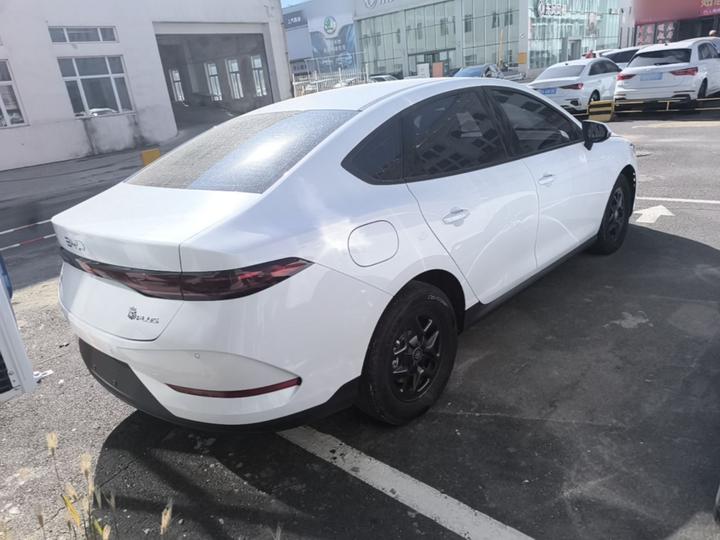 Qin PLUS 2025 DM-i ADAS 55KM Leading photo 6