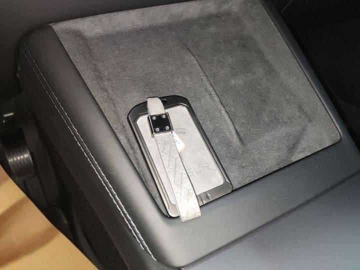 Model 3 2023 RWD photo 8