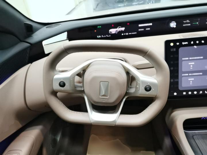 12 2026 Facelift Max EREV photo 2