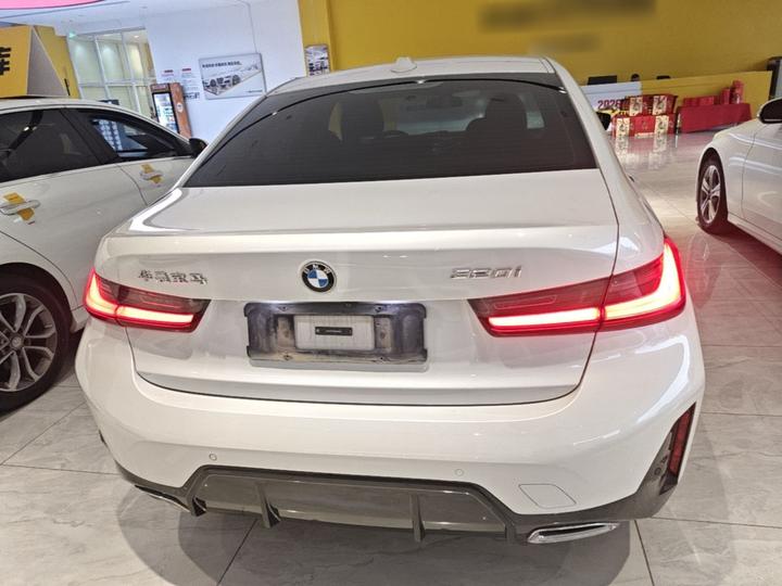 3 Series 2024 320i M Sport Package photo 3