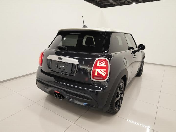 2023 2.0T COOPER S photo 4