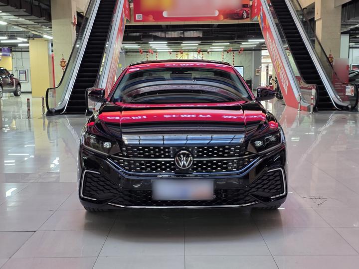 Passat 2025 380TSI photo 2