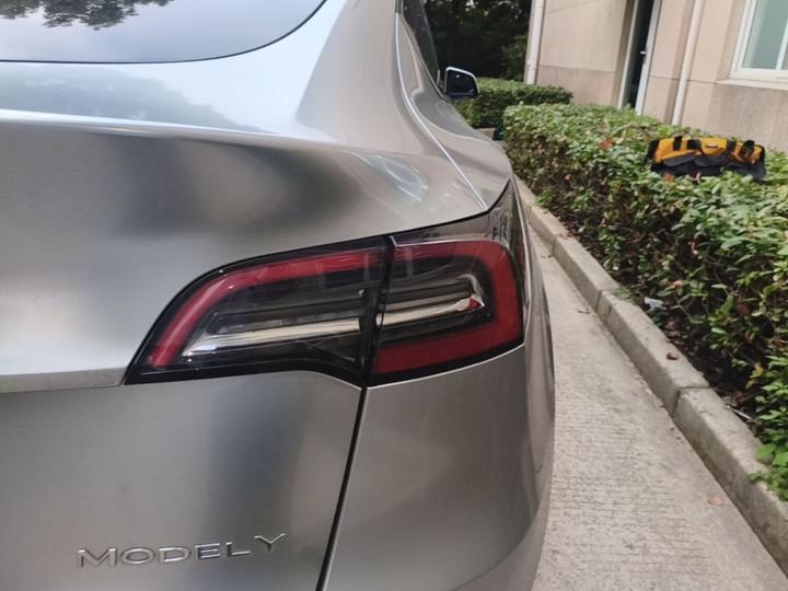 Model Y 2023 Long Range AWD photo 7