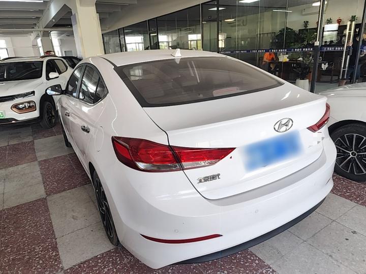 Elantra 2020 1.5L CVT Smart Elite photo 4