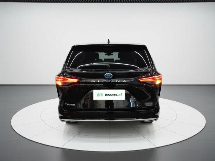 Sienna 2021 2.5L Hybrid Premium photo 3