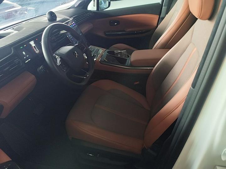 EC6 2020 615KM Performance photo 6