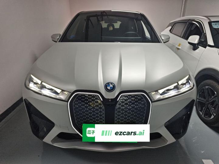 iX 2022 xDrive40 photo 2
