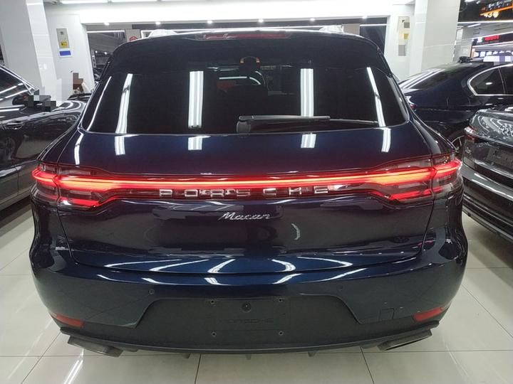 2018 Macan 2.0T photo 3