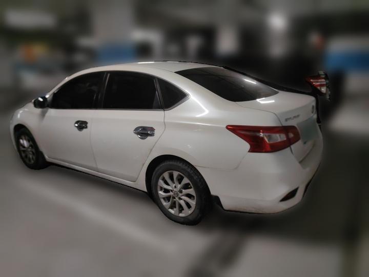 Sylphy 2018 1.6XV CVT Exclusive photo 4