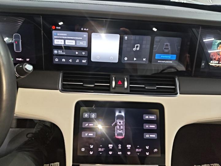 Li Auto ONE 2021 EREV 6-Seater photo 8