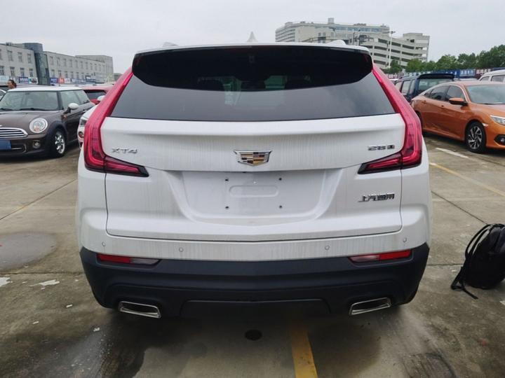 XT4 2018 28T RWD Tech photo 5