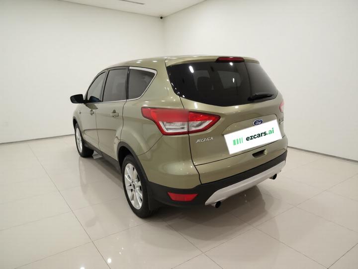 Kuga 2015 1.5L GTDi RWD Comfort photo 4