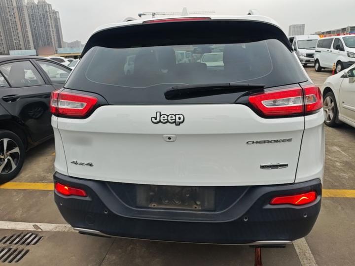 Cherokee 2016 2.4L Smart photo 3