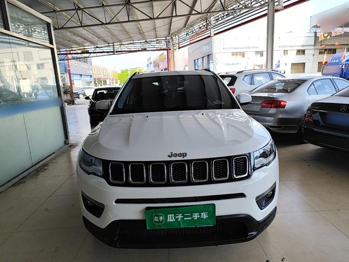 Compass 2019 200T AT photo 2