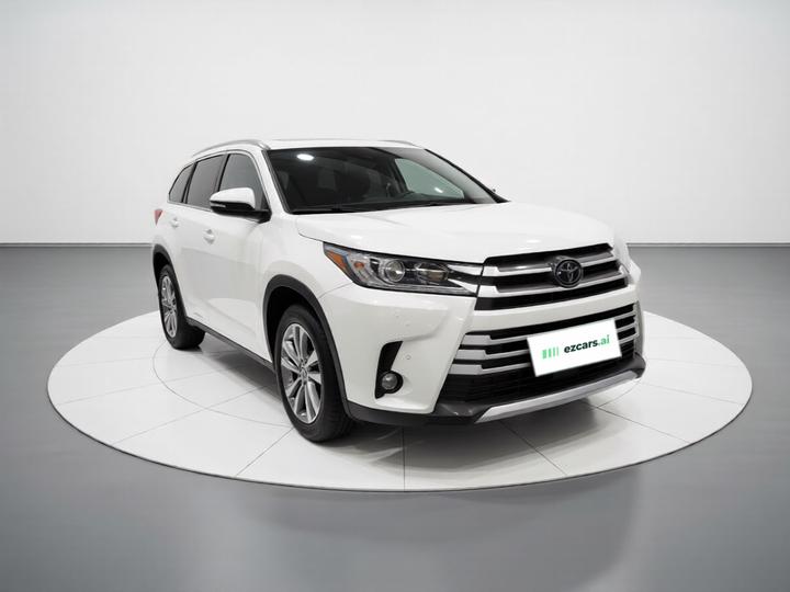Highlander 2018 2.0T AWD Luxury 7-Seater China VI photo 3